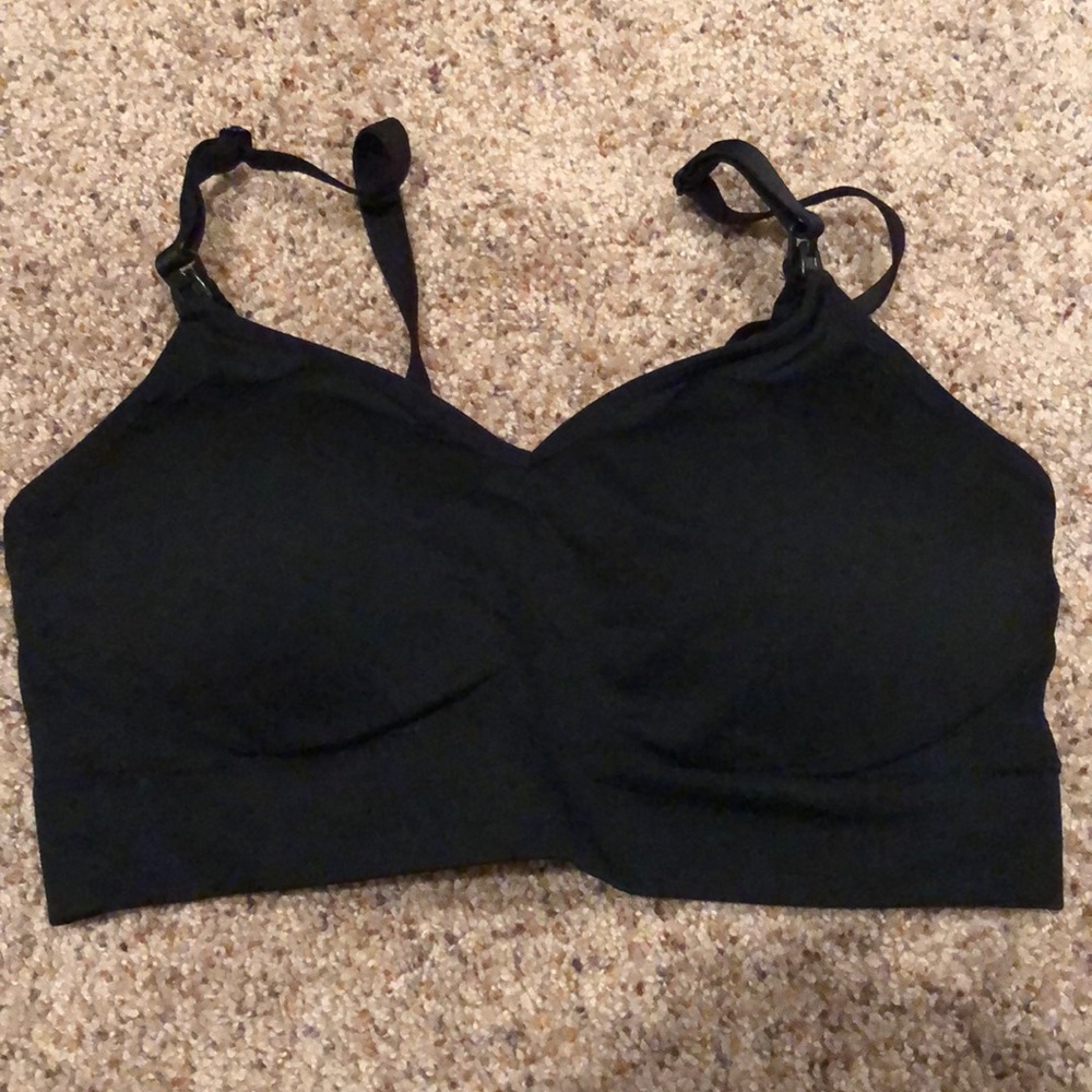 Black nursing bra